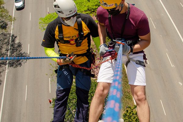 Rapel no Viaduto Sumaré – Aventura Urbana