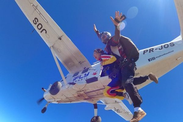 Salto Duplo de Paraquedas – Boituva