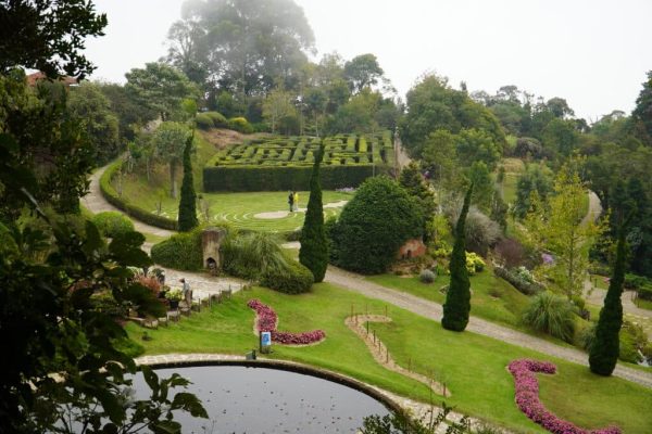 Parque Amantikir  Jardim botânico