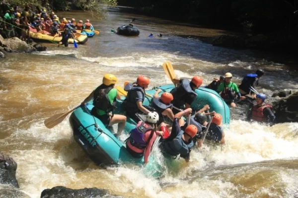 Rafting em Familia no Rio Juquiá